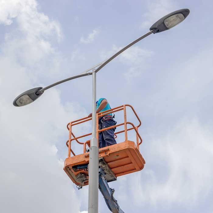 Фото Способы монтажа разных типов светильников уличного освещения